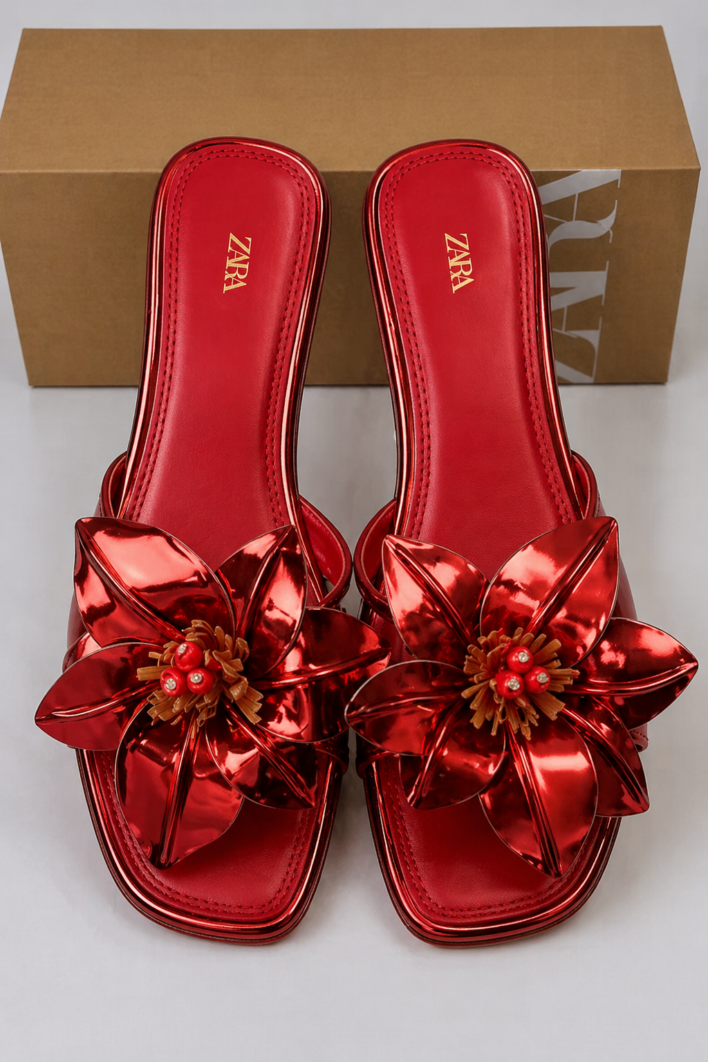 Mules Plates Zara à Fleur Sculpturale — vue 2