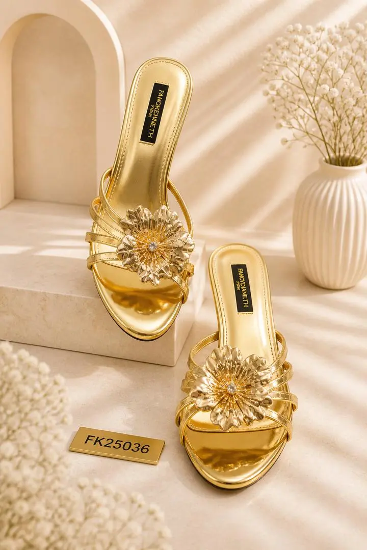 Sandales Dorées Élégantes à Fleur Métallique - Fancydianeth